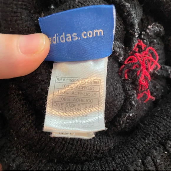 Adidas Chicago Bulls Black and Red Pom-Pom Beanie Hat One Size Women’s Warm Cozy - Picture 5 of 6